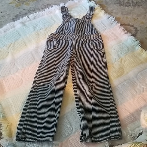 Overall pants